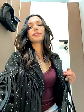  MiaQueen  online show from November 5, 10:24 pm