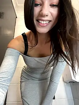  MiaQueen  online show from January 15, 10:24 pm