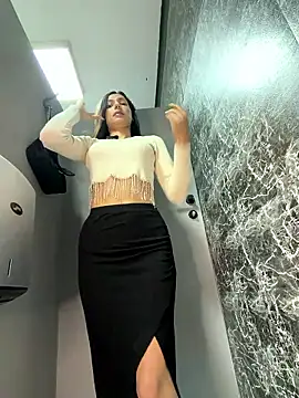  MiaQueen  online show from January 10, 11:11 pm