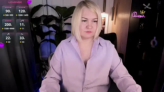 YolandaKiss online show from May 29, 4:18 am