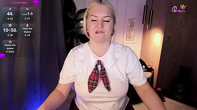 YolandaKiss online show from March 27, 8:43 pm