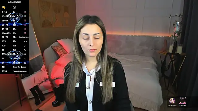 KylieMellow online show from April 8, 5:20 am