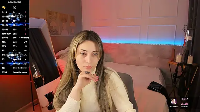 KylieMellow online show from February 22, 5:10 am