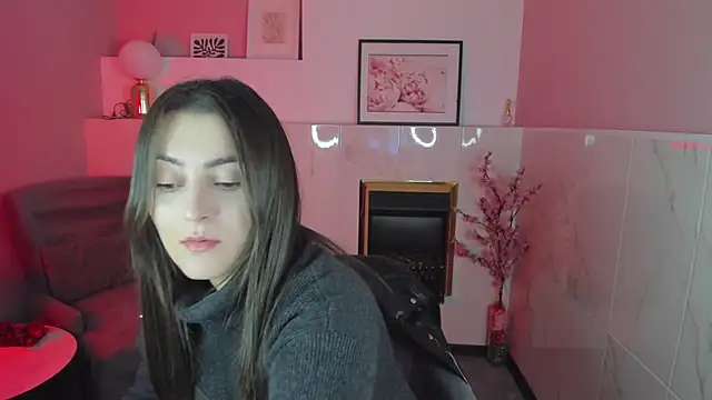KylieMellow online show from September 24, 5:25 am