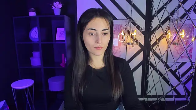 KylieMellow online show from March 11, 5:35 am
