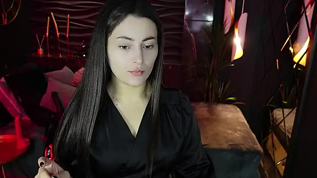 KylieMellow online show from September 14, 5:30 am