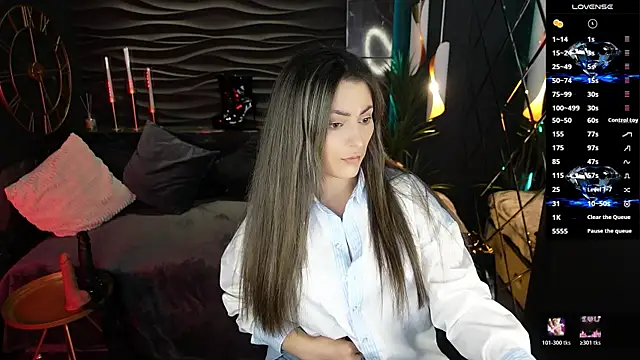 Snapshot of KylieMellow chatting on June 26, 2:01 pm KylieMellow online show from June 26, 2:01 pm