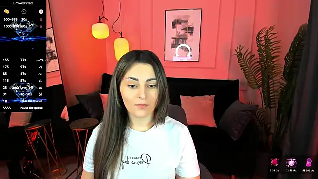 KylieMellow online show from June 3, 1:34 pm