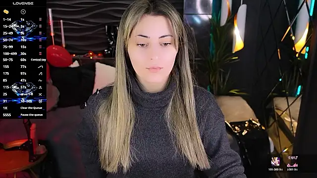 KylieMellow online show from February 10, 5:39 am