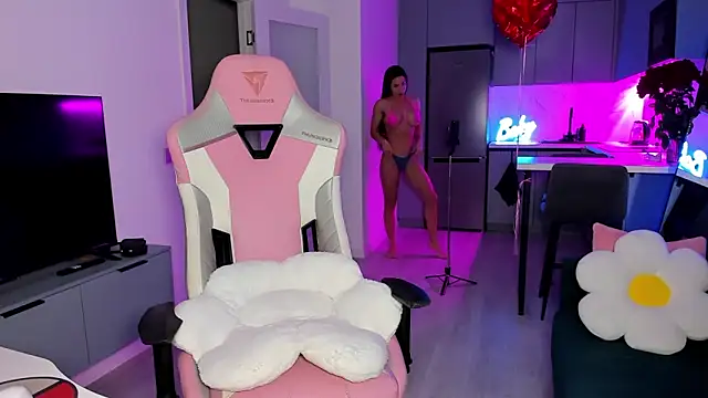 wow lovie online show from February 27, 4:23 am