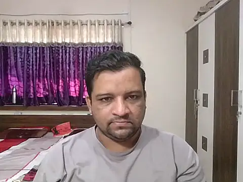 Snapshot of dhruv_love chatting on October 9, 4:13 am dhruv love online show from October 9, 4:13 am