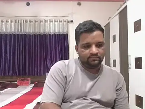 Snapshot of dhruv_love chatting on June 9, 1:34 pm dhruv love online show from June 9, 1:34 pm