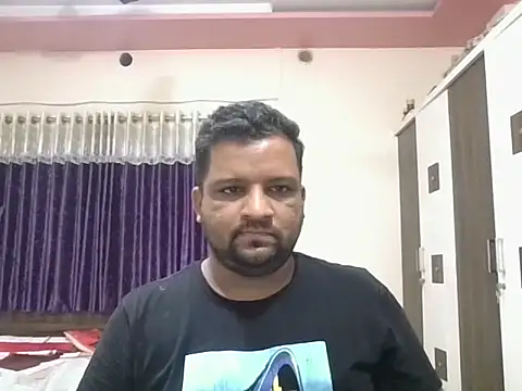Snapshot of dhruv_love chatting on June 11, 2:14 pm dhruv love online show from June 11, 2:14 pm