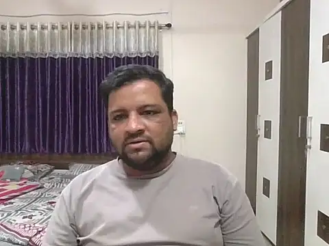 Snapshot of dhruv_love chatting on May 15, 4:27 pm dhruv love online show from May 15, 4:27 pm