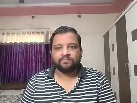 Snapshot of dhruv_love chatting on May 30, 8:09 am dhruv love online show from May 30, 8:09 am