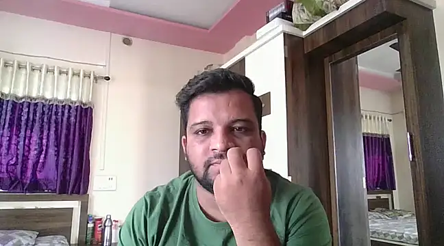 Snapshot of dhruv_love chatting on February 7, 4:16 am dhruv love online show from February 7, 4:16 am