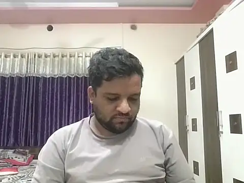 Snapshot of dhruv_love chatting on May 18, 1:49 pm dhruv love online show from May 18, 1:49 pm