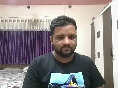 Snapshot of dhruv_love chatting on June 18, 1:27 pm dhruv love online show from June 18, 1:27 pm