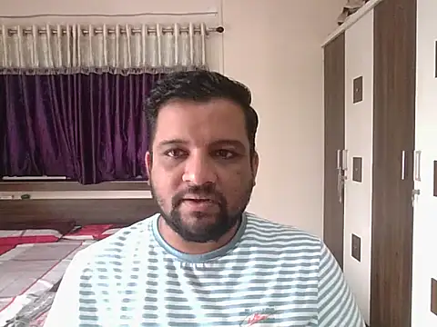 Snapshot of dhruv_love chatting on September 26, 6:31 am dhruv love online show from September 26, 6:31 am