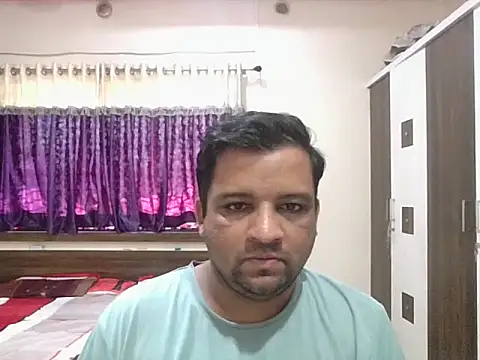 Snapshot of dhruv_love chatting on October 8, 4:36 am dhruv love online show from October 8, 4:36 am