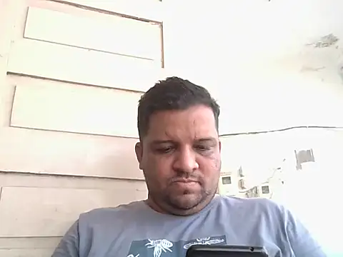 Snapshot of dhruv_love chatting on June 5, 4:50 am dhruv love online show from June 5, 4:50 am