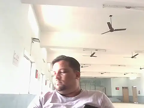 Snapshot of dhruv_love chatting on June 6, 5:12 am dhruv love online show from June 6, 5:12 am