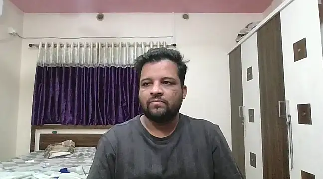 Snapshot of dhruv_love chatting on February 6, 4:58 pm dhruv love online show from February 6, 4:58 pm