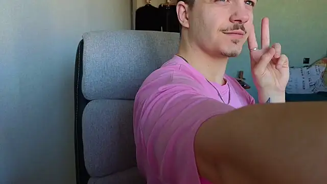 Remy Miles online show from March 13, 5:23 am