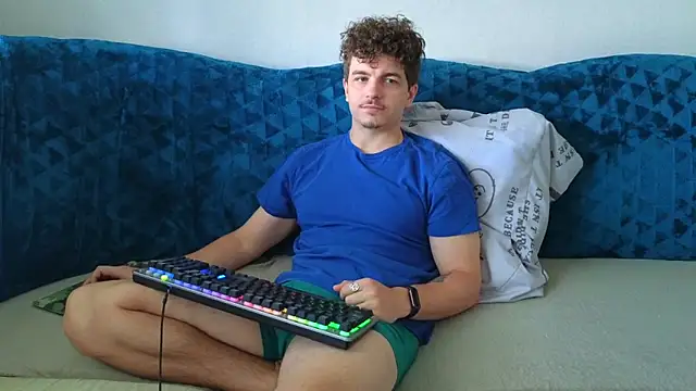 Remy Miles online show from September 14, 6:58 am