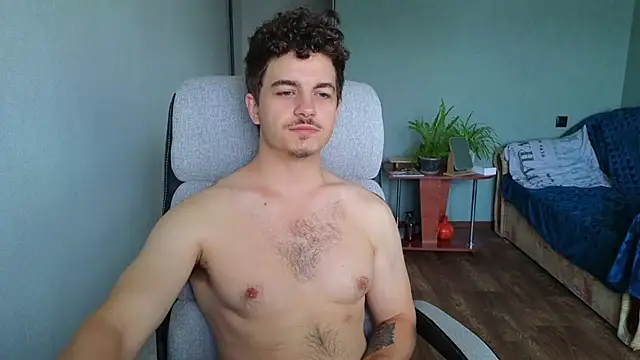 Remy Miles online show from October 19, 6:38 am