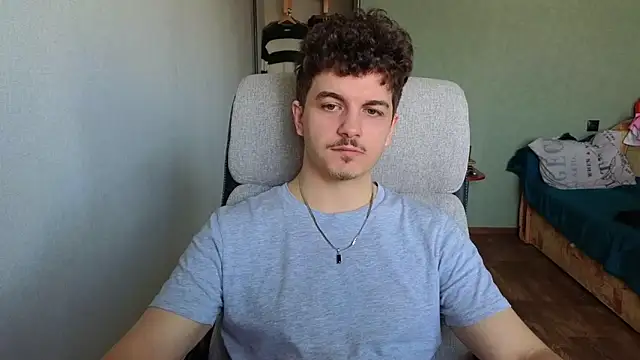 Remy Miles online show from March 16, 6:06 am