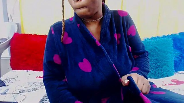 Snapshot of Bustydiva88 chatting on March 12, 7:46 am Bustydiva88 online show from March 12, 7:46 am