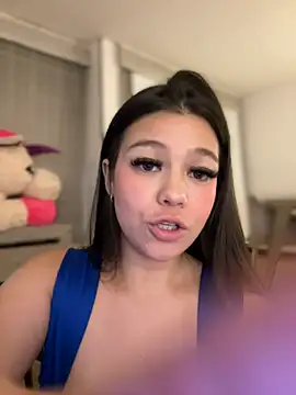Alyshanon18 online show from March 14, 9:32 pm