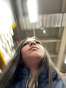 Alyshanon18 online show from April 18, 9:59 pm