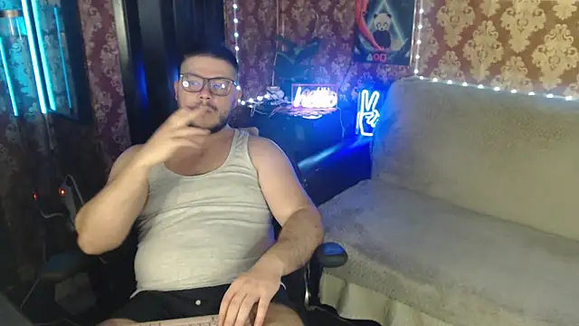 Snapshot of thor_master chatting on October 16, 8:55 am thor master online show from October 16, 8:55 am