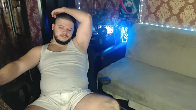 Snapshot of thor_master chatting on November 5, 11:57 am thor master online show from November 5, 11:57 am