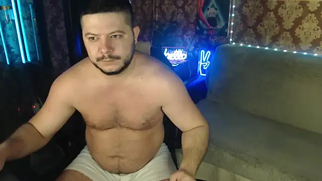 Snapshot of thor_master chatting on October 15, 12:20 am thor master online show from October 15, 12:20 am