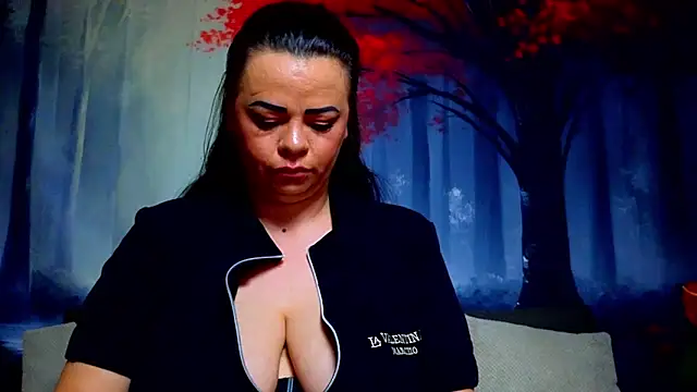 ElizabethEven online show from March 2, 5:08 am