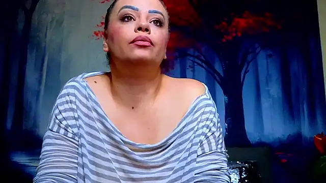 ElizabethEven online show from January 17, 9:40 pm