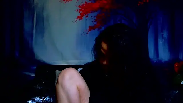 ElizabethEven online show from April 6, 8:10 pm