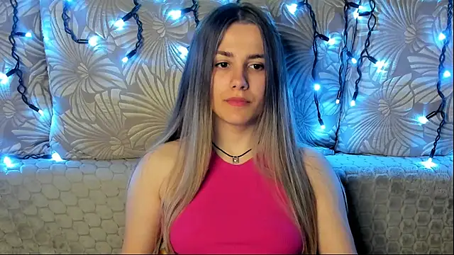 MaggieCake online show from May 9, 12:36 am