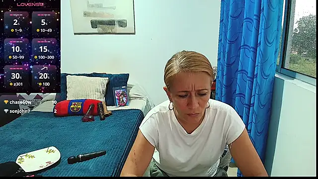 Snapshot of Naty_Stone chatting on March 6, 10:26 pm Naty Stone online show from March 6, 10:26 pm