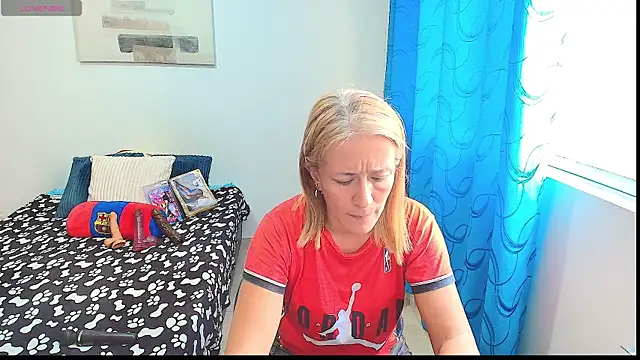 Snapshot of Naty_Stone chatting on January 27, 7:13 pm Naty Stone online show from January 27, 7:13 pm