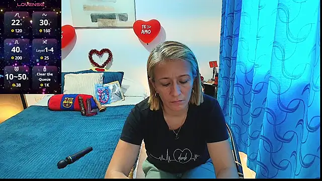 Snapshot of Naty_Stone chatting on February 17, 8:38 pm Naty Stone online show from February 17, 8:38 pm