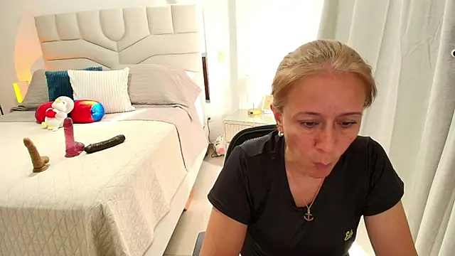 Naty Stone online show from April 23, 7:48 pm