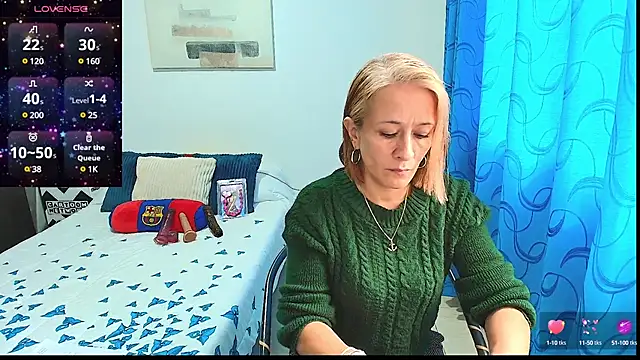 Snapshot of Naty_Stone chatting on March 7, 8:44 pm Naty Stone online show from March 7, 8:44 pm