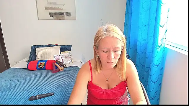 Snapshot of Naty_Stone chatting on January 29, 7:11 pm Naty Stone online show from January 29, 7:11 pm
