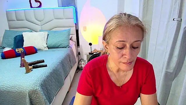 Naty Stone online show from July 17, 9:45 pm