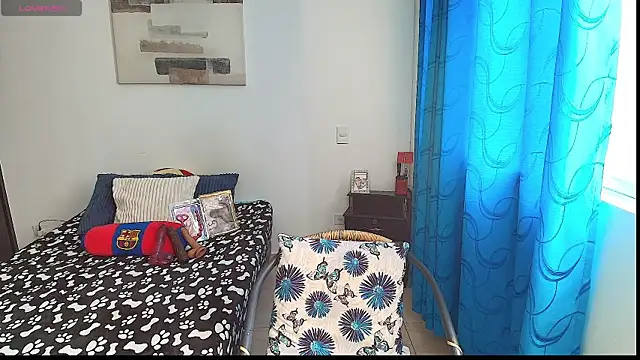 Snapshot of Naty_Stone chatting on January 24, 9:15 pm Naty Stone online show from January 24, 9:15 pm