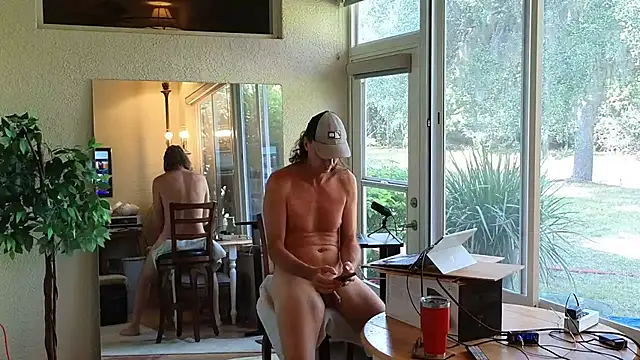 Snapshot of eliberator1777 chatting on November 21, 7:02 pm eliberator1777 online show from November 21, 7:02 pm